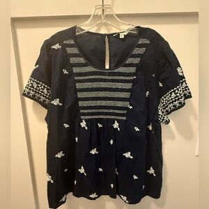 ⭐️Lucky Brand Navy Top with White Details Size XL